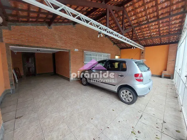 Casa com 300m² 3 quartos e 3 banheiros, à venda, no bairro Parque Industrial em São José dos Campos
