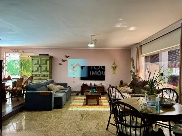 Casa com 720m² 6 quartos e 6 banheiros, à venda, no bairro Jardim das Colinas em São José dos Campos