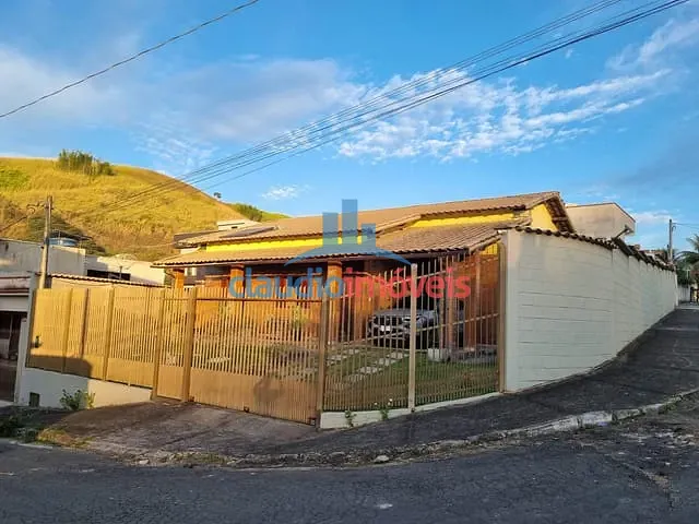 Casa com 577m² 3 quartos e 4 banheiros, à venda, no bairro Morada Verde em Barra Mansa
