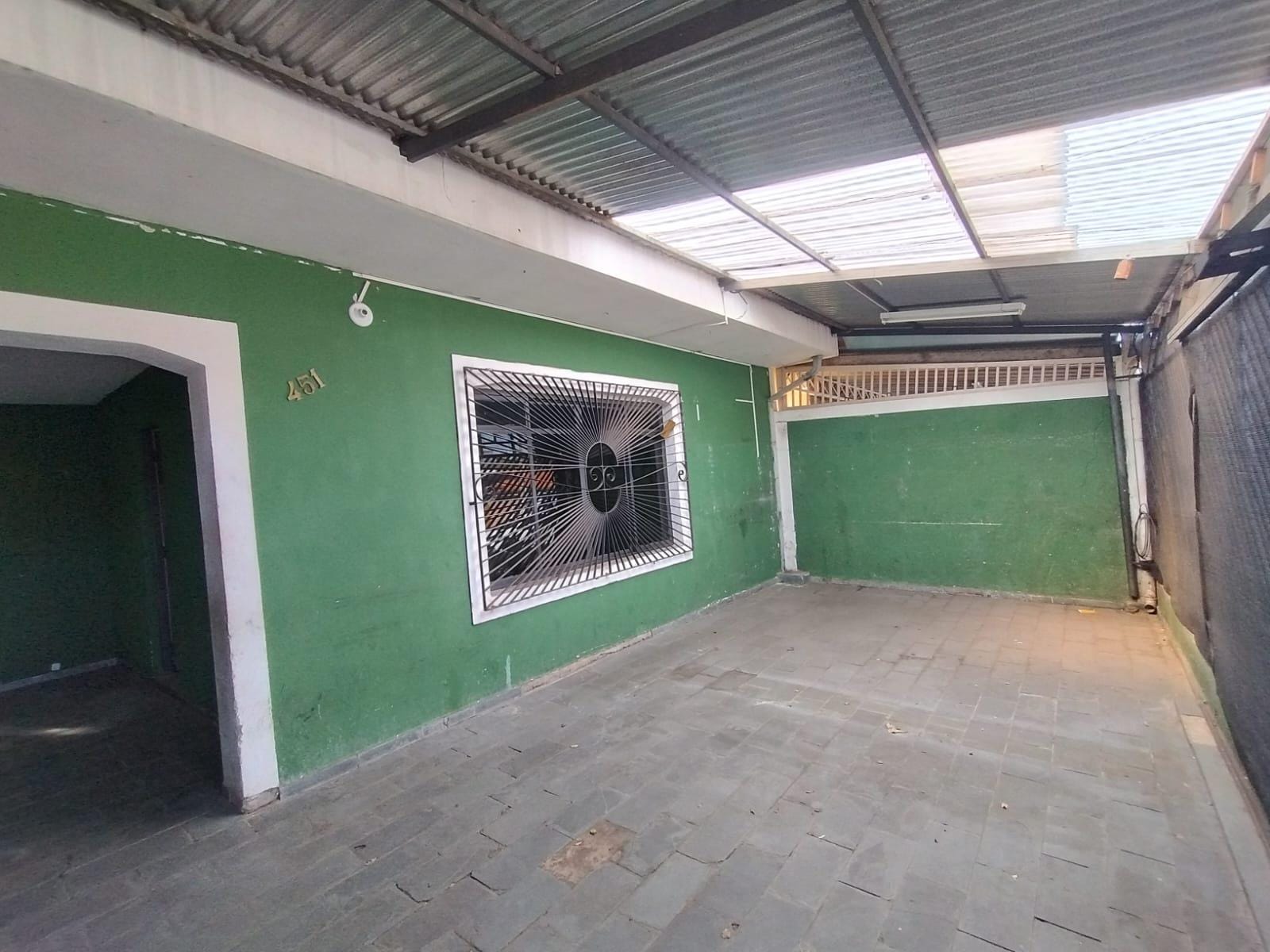 Casa para alugar com 2 quartos, 180m² - Foto 3