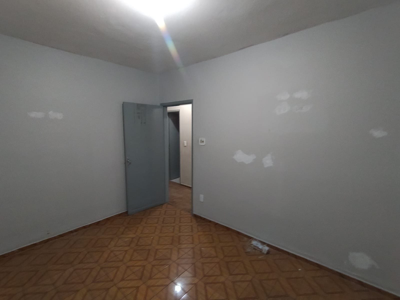 Casa para alugar com 2 quartos, 180m² - Foto 25