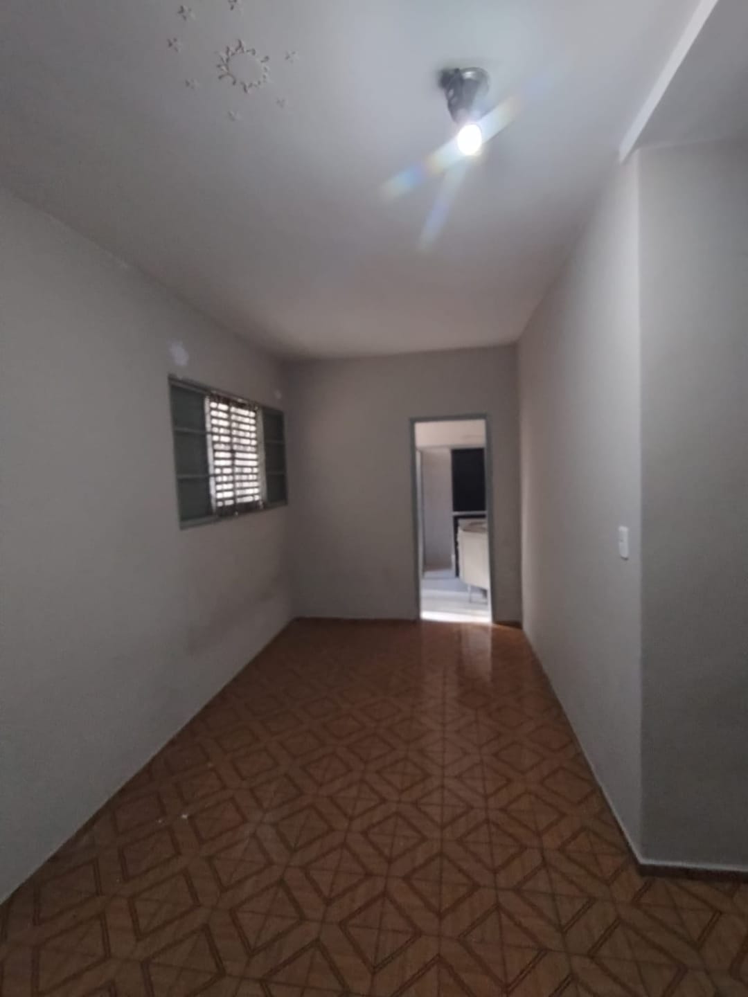 Casa para alugar com 2 quartos, 180m² - Foto 29