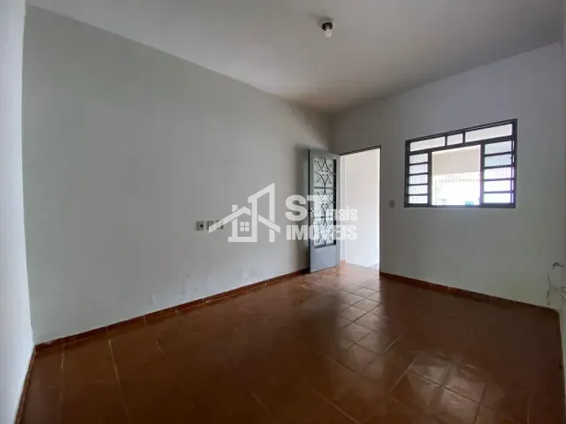 Casa com 136m² 2 quartos e 1 banheiro, à venda, no bairro Praça Sete de Setembro em Andradas