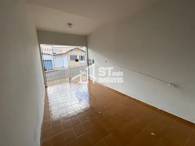 Casa com 136m² 2 quartos e 1 banheiro, à venda, no bairro Praça Sete de Setembro em Andradas