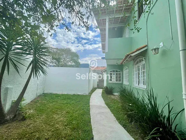Casa 6 quartos e 3 banheiros, para alugar, no bairro Piratininga em Niterói