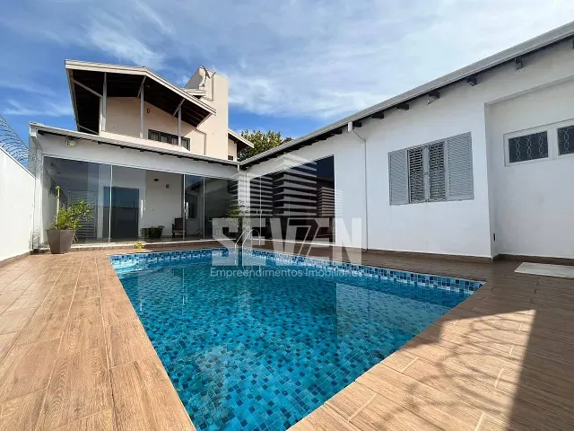 Casa 5 quartos e 6 banheiros, à venda, no bairro Vila Cardia em Bauru