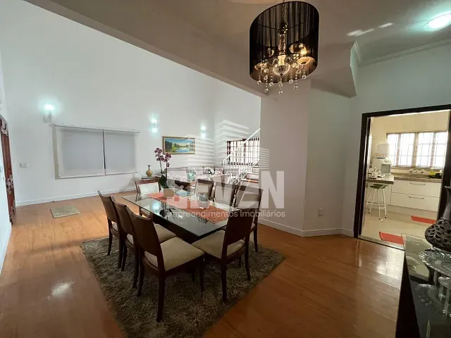 Casa 5 quartos e 6 banheiros, à venda, no bairro Vila Cardia em Bauru