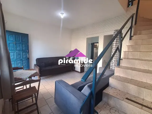 Casa 2 quartos e 2 banheiros, à venda, no bairro Martin de Sá em Caraguatatuba