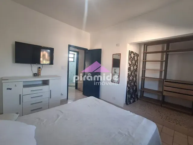 Casa 2 quartos e 2 banheiros, à venda, no bairro Martin de Sá em Caraguatatuba