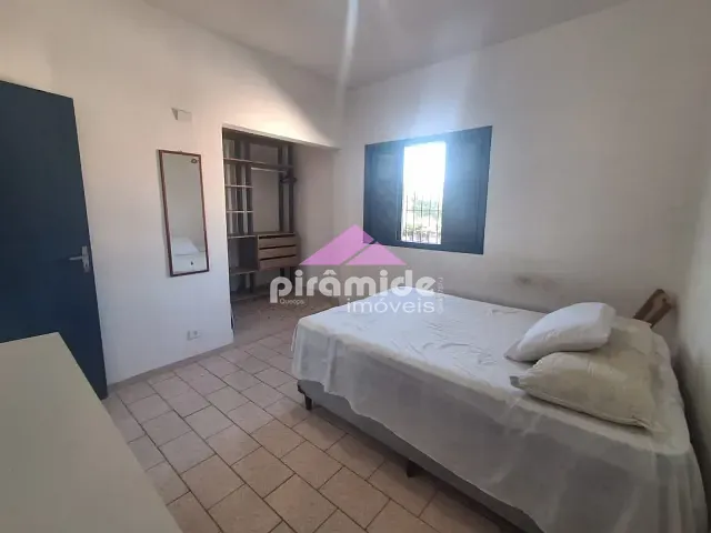 Casa 2 quartos e 2 banheiros, à venda, no bairro Martin de Sá em Caraguatatuba