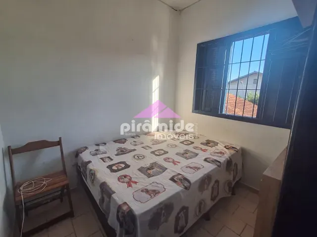 Casa 2 quartos e 2 banheiros, à venda, no bairro Martin de Sá em Caraguatatuba
