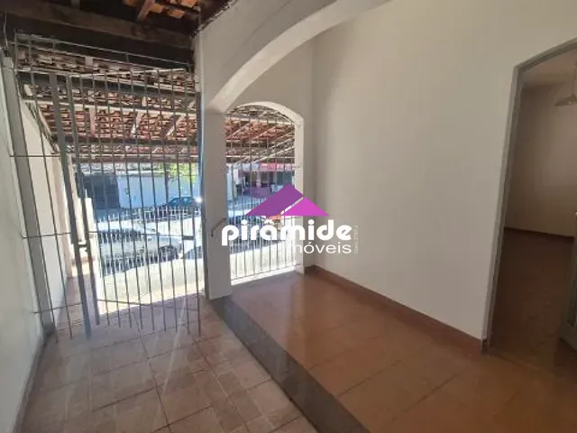 Casa com 272m² 4 quartos e 2 banheiros, à venda, no bairro Bosque dos Eucaliptos em São José dos Campos