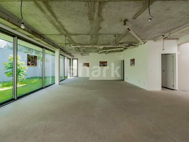 Casa com 730m² 4 quartos e 7 banheiros, à venda, no bairro Vila Nova Conceição em São Paulo