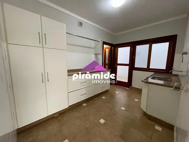 Casa com 408m² 4 quartos e 7 banheiros, para alugar, no bairro Condomínio Sunset Park em São José dos Campos