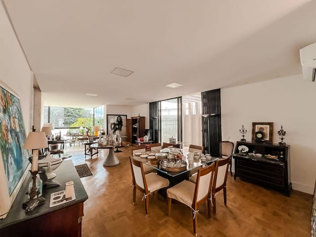 Casa 4 quartos e 6 banheiros, à venda, no bairro Jardim Guedala em São Paulo