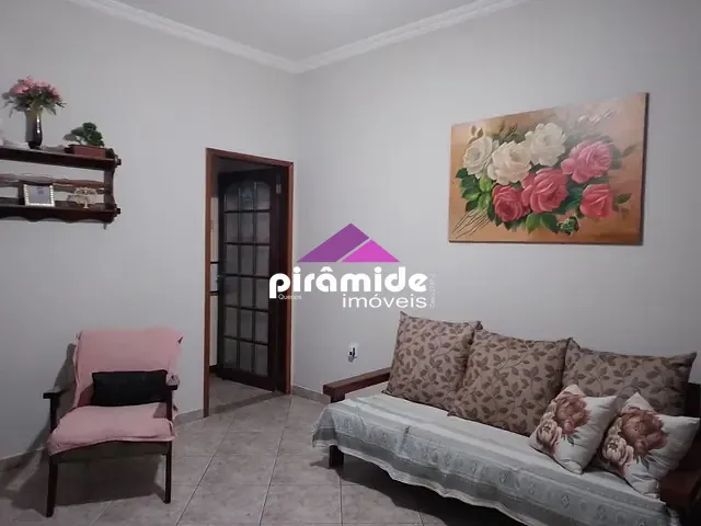Casa 2 quartos e 2 banheiros, à venda, no bairro Jardim das Indústrias em São José dos Campos