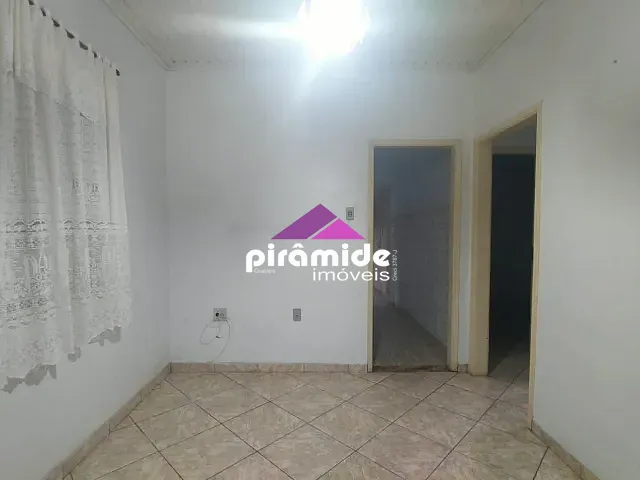 Casa 2 quartos e 1 banheiro, para alugar, no bairro Monte Castelo em São José dos Campos