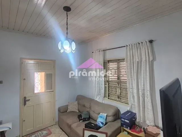 Casa 2 quartos e 1 banheiro, para alugar, no bairro Monte Castelo em São José dos Campos