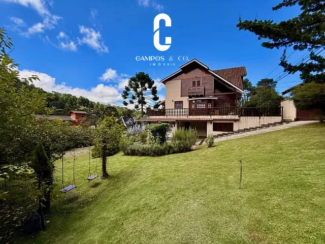 Casa com 930m² 3 quartos e 3 banheiros, à venda, no bairro Vila Jaguaribe em Campos do Jordão