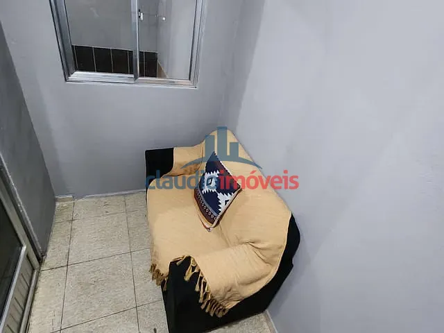 Casa 2 quartos e 1 banheiro, à venda, no bairro Colônia Santo Antônio em Barra Mansa