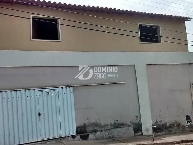 Casa com 281m² 4 quartos e 3 banheiros, à venda, no bairro Bom Retiro em Uberaba