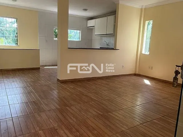 Casa 2 quartos e 2 banheiros, para alugar, no bairro Vilas do Atlântico em Lauro de Freitas