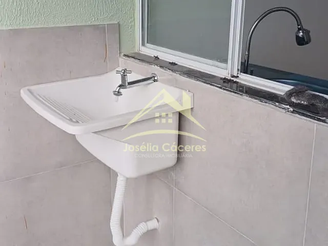 Casa 2 quartos e 1 banheiro, à venda, no bairro Nova Fronteira em Várzea Grande