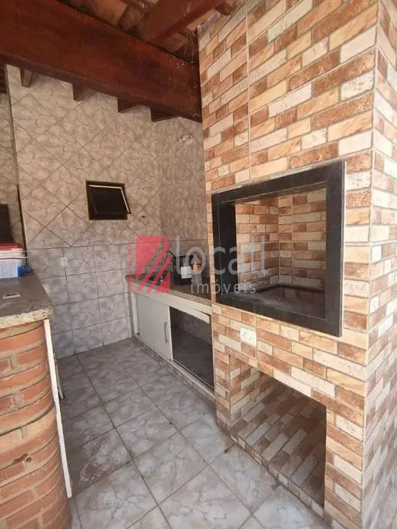 Casa com 3 quartos para aluguel, 250m² — foto 8 de 11