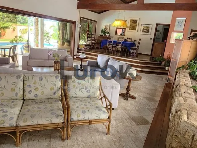 Casa com 1200m² 4 quartos e 7 banheiros, para alugar, no bairro Condomínio Village Visconde de Itamaracá em Valinhos
