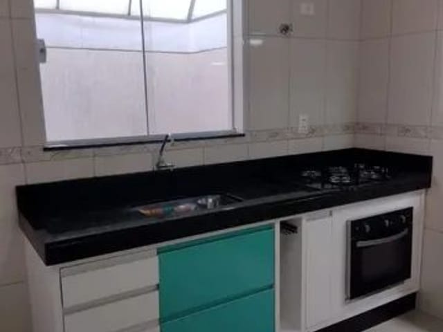 Casa 2 quartos e 2 banheiros, à venda, no bairro Residencial Colinas em Taubaté