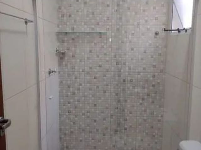 Casa 2 quartos e 2 banheiros, à venda, no bairro Residencial Colinas em Taubaté
