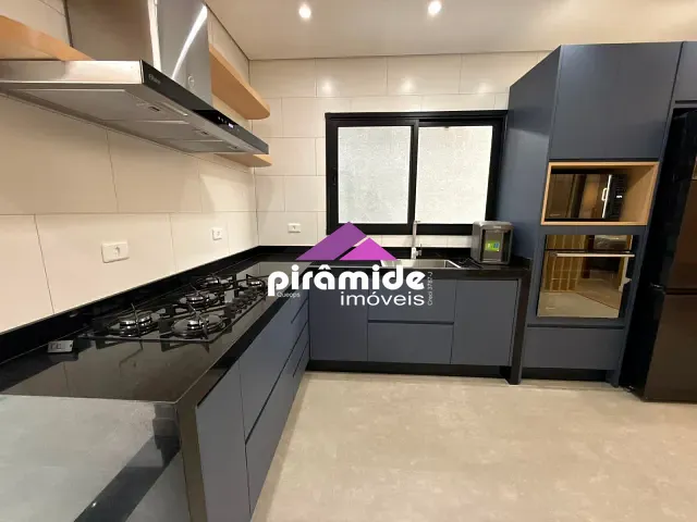 Casa com 300m² 3 quartos e 4 banheiros, à venda, no bairro Jardim Estrela Dalva em Caraguatatuba