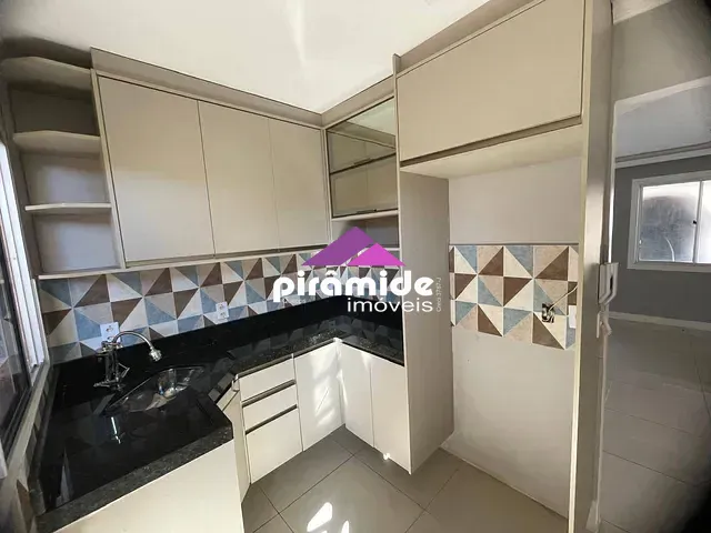 Casa com 108m² 3 quartos e 2 banheiros, à venda, no bairro Vila São Geraldo em São José dos Campos