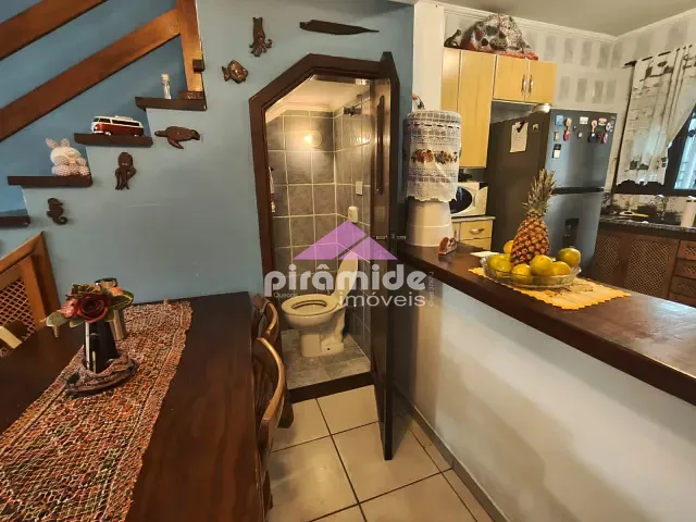 Casa 3 quartos e 3 banheiros, à venda, no bairro Vila Balneário Santa Martha em Caraguatatuba