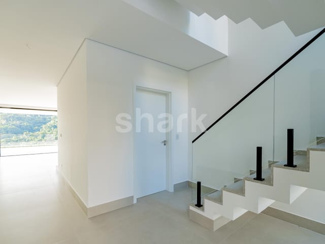 Casa com 453m² 4 quartos e 7 banheiros, à venda, no bairro Alphaville em Santana de Parnaíba