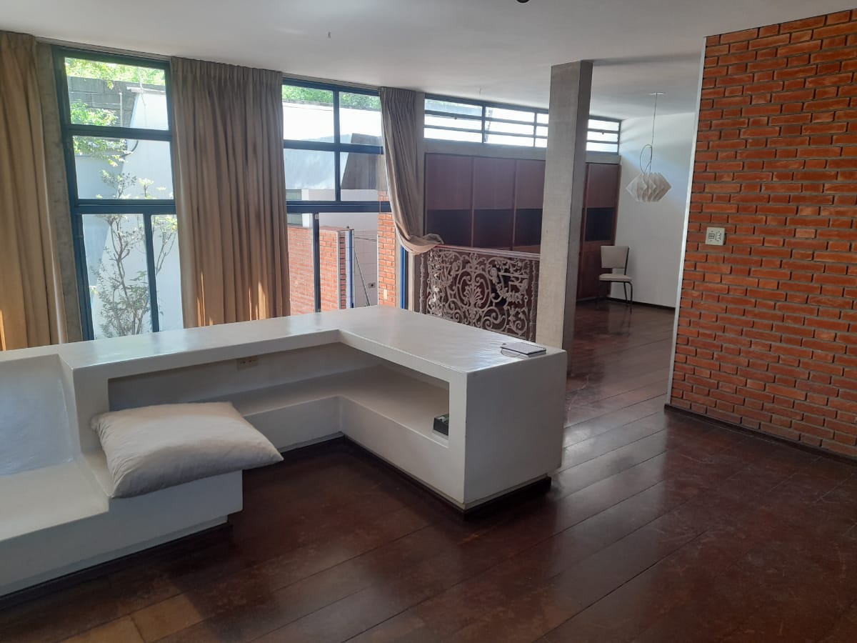 Casa para venda em Vila Madalena com 3 quartos, 257m²