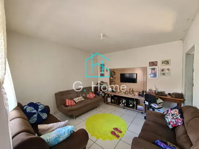 Casa com 408m² 3 quartos e 1 banheiro, à venda, no bairro Centro em Londrina