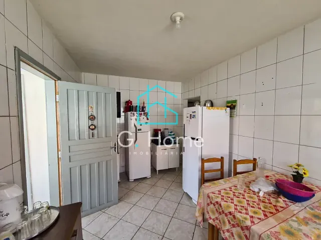 Casa com 408m² 3 quartos e 1 banheiro, à venda, no bairro Centro em Londrina