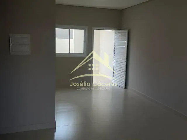 Casa com 241m² 2 quartos e 2 banheiros, à venda, no bairro Parque Residencial Tropical Ville em Cuiabá
