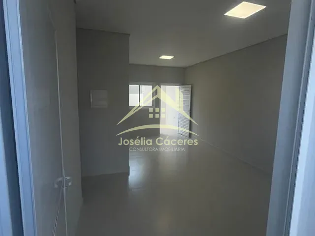 Casa com 241m² 2 quartos e 2 banheiros, à venda, no bairro Parque Residencial Tropical Ville em Cuiabá