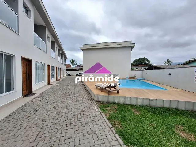 Casa com 72m² 2 quartos e 2 banheiros, à venda, no bairro Massaguaçu em Caraguatatuba