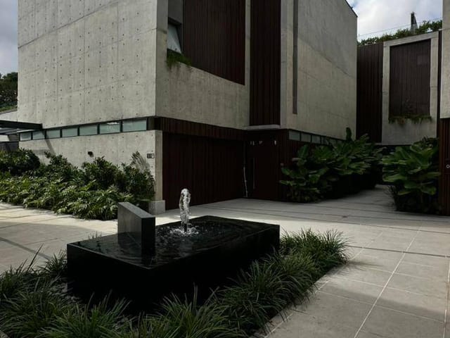 Casa com 595m² 3 quartos e 4 banheiros, à venda, no bairro Alto de Pinheiros em São Paulo