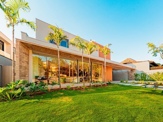 Casa com 813m² 5 quartos e 8 banheiros, à venda, no bairro Alphaville Residencial Um em Barueri