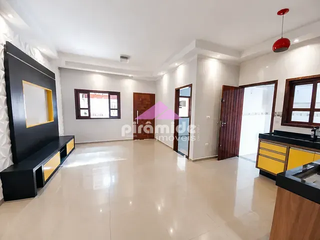 Casa 3 quartos e 2 banheiros, para alugar, no bairro Residencial Santa Paula em Jacareí