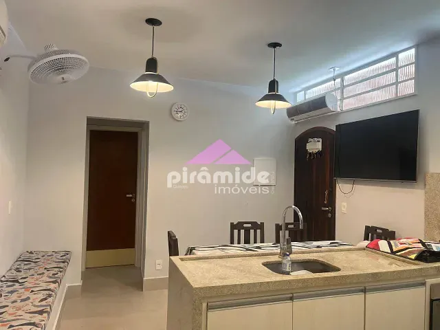 Casa 2 quartos e 1 banheiro, à venda, no bairro Aruan em Caraguatatuba