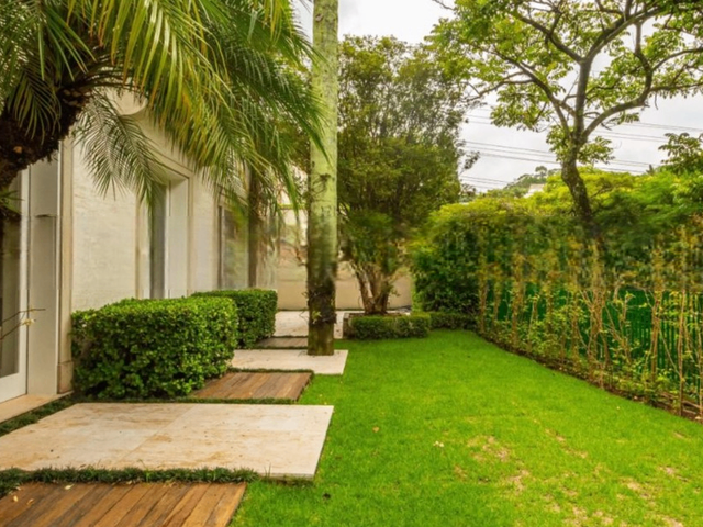 Casa com 689m² 4 quartos e 6 banheiros, à venda, no bairro Cidade Jardim em São Paulo