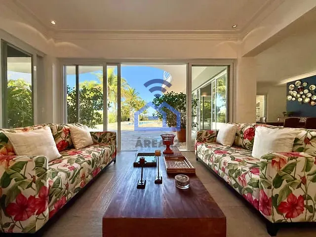 Casa com 460m² 3 quartos e 3 banheiros, à venda, no bairro Massaguaçu em Caraguatatuba