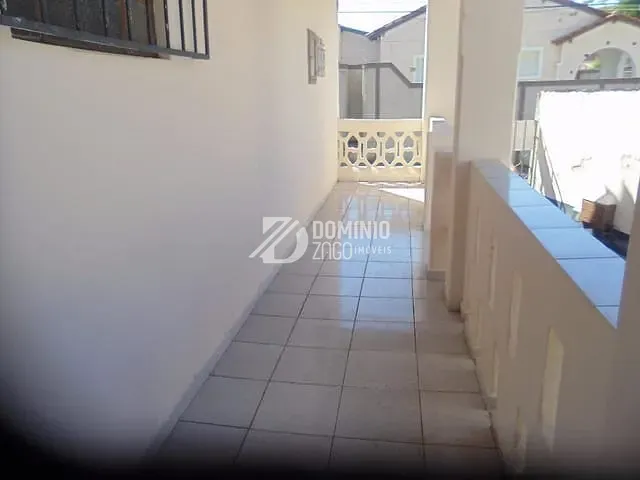 Casa com 618m² 3 quartos e 1 banheiro, à venda, no bairro Boa Vista em Uberaba