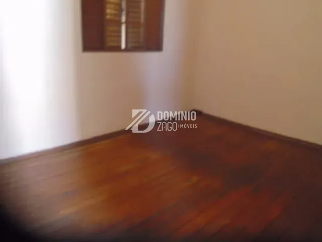 Casa com 618m² 3 quartos e 1 banheiro, à venda, no bairro Boa Vista em Uberaba