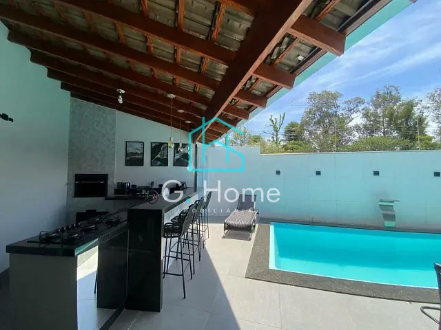 Casa com 250m² 3 quartos e 3 banheiros, à venda, no bairro Residencial Abussafe em Londrina